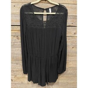 XHILARATION Women's Black Long‎ Sleeve Romper with Lace Shoulders Size Large